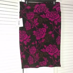 Lularoe Cassie- Size M